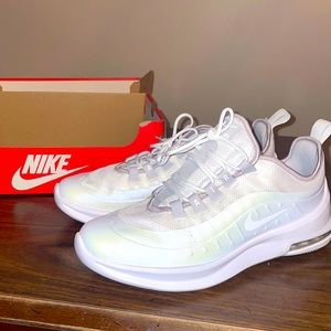 Nike Air Max Motion 2